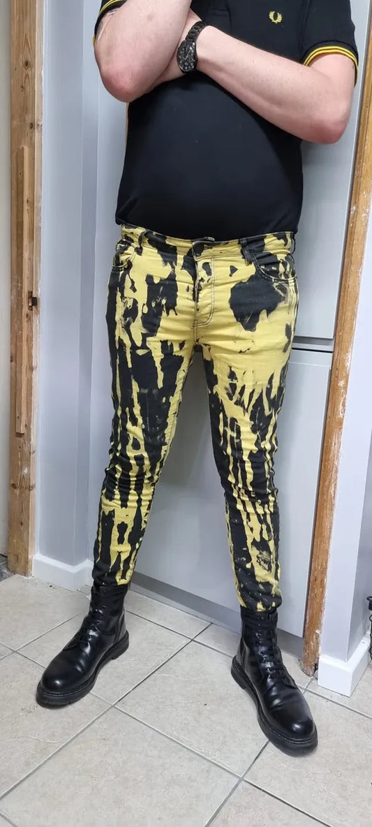 Yellow Hankycode Bleachers